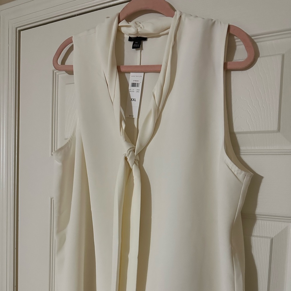 Ann Taylor Cream Tie Bow Sleeveless Blouse